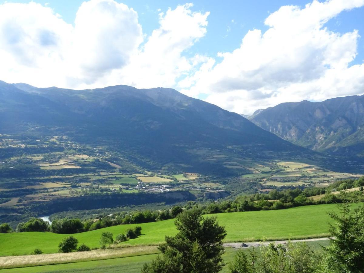 Le Massif Des Ecrins Crots Exterior photo